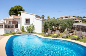 Villa Elche by Villa Plus